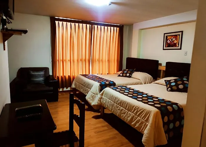 Hotel Algo Mas - Santa Beatriz Cusco